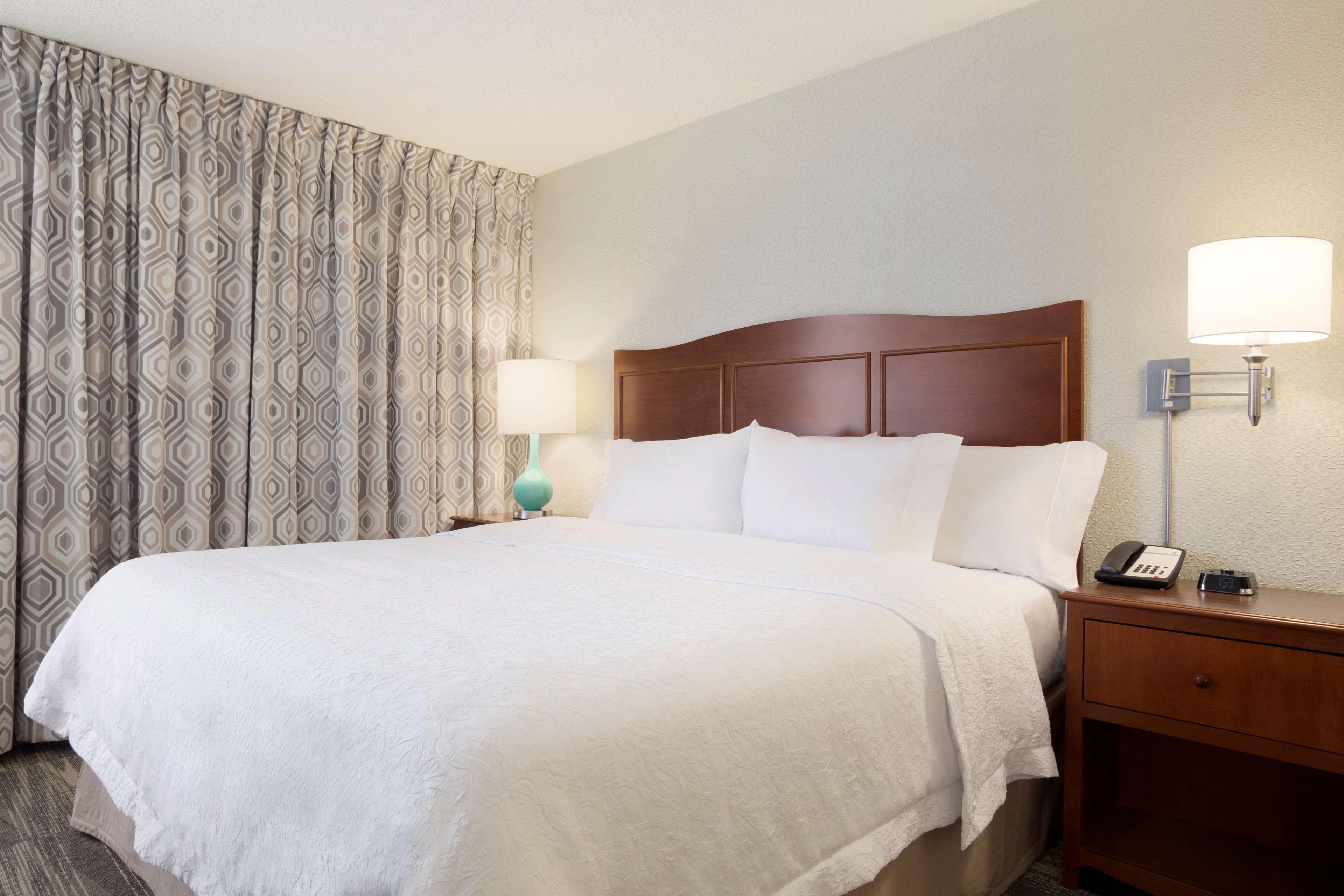 Hampton Worth Southwest Cityview Hotel
