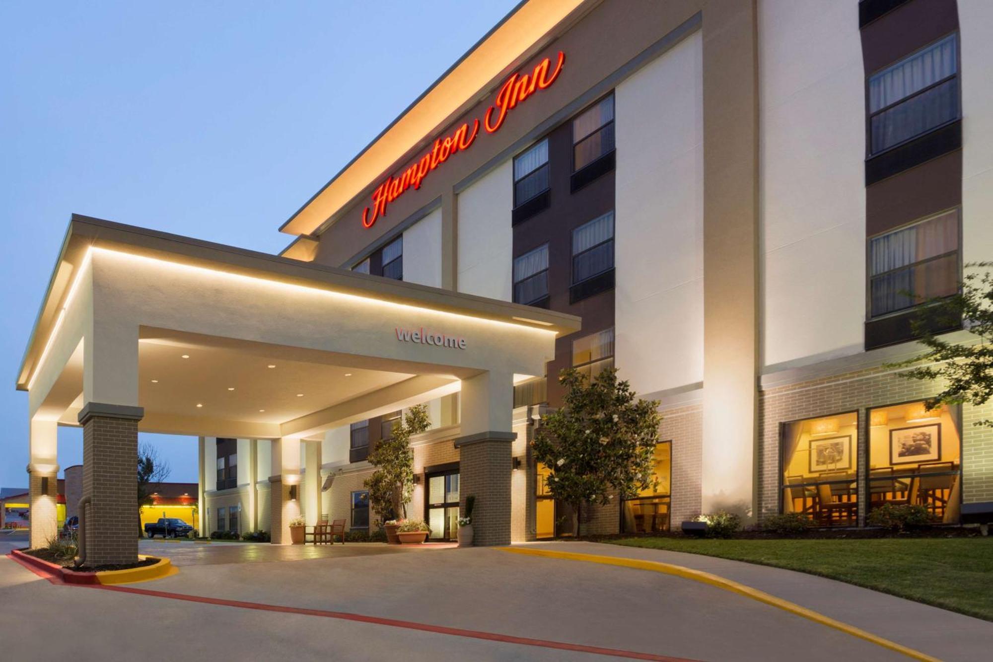 Hampton Worth Southwest Cityview Hotel 3*