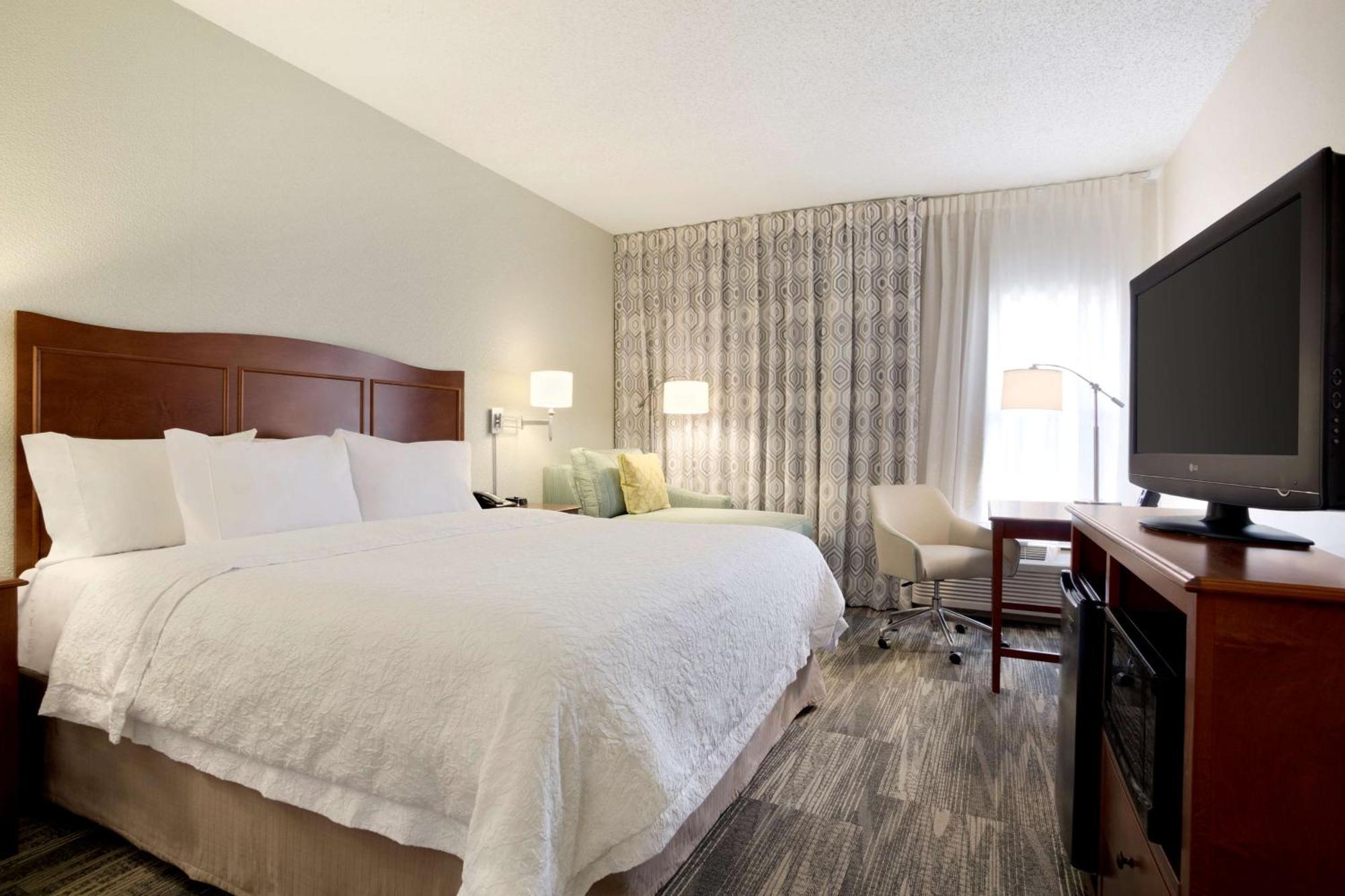 Hampton Worth Southwest Cityview Hotel