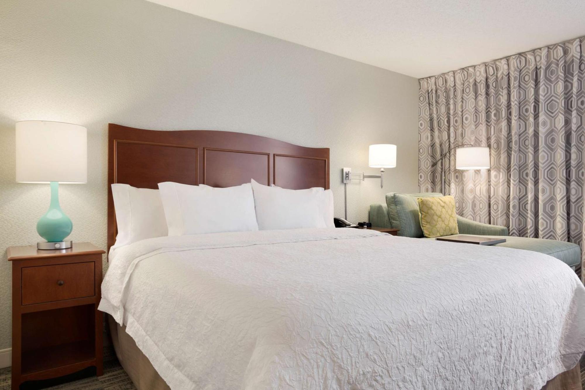 Hotel Hampton Worth Southwest Cityview 3*