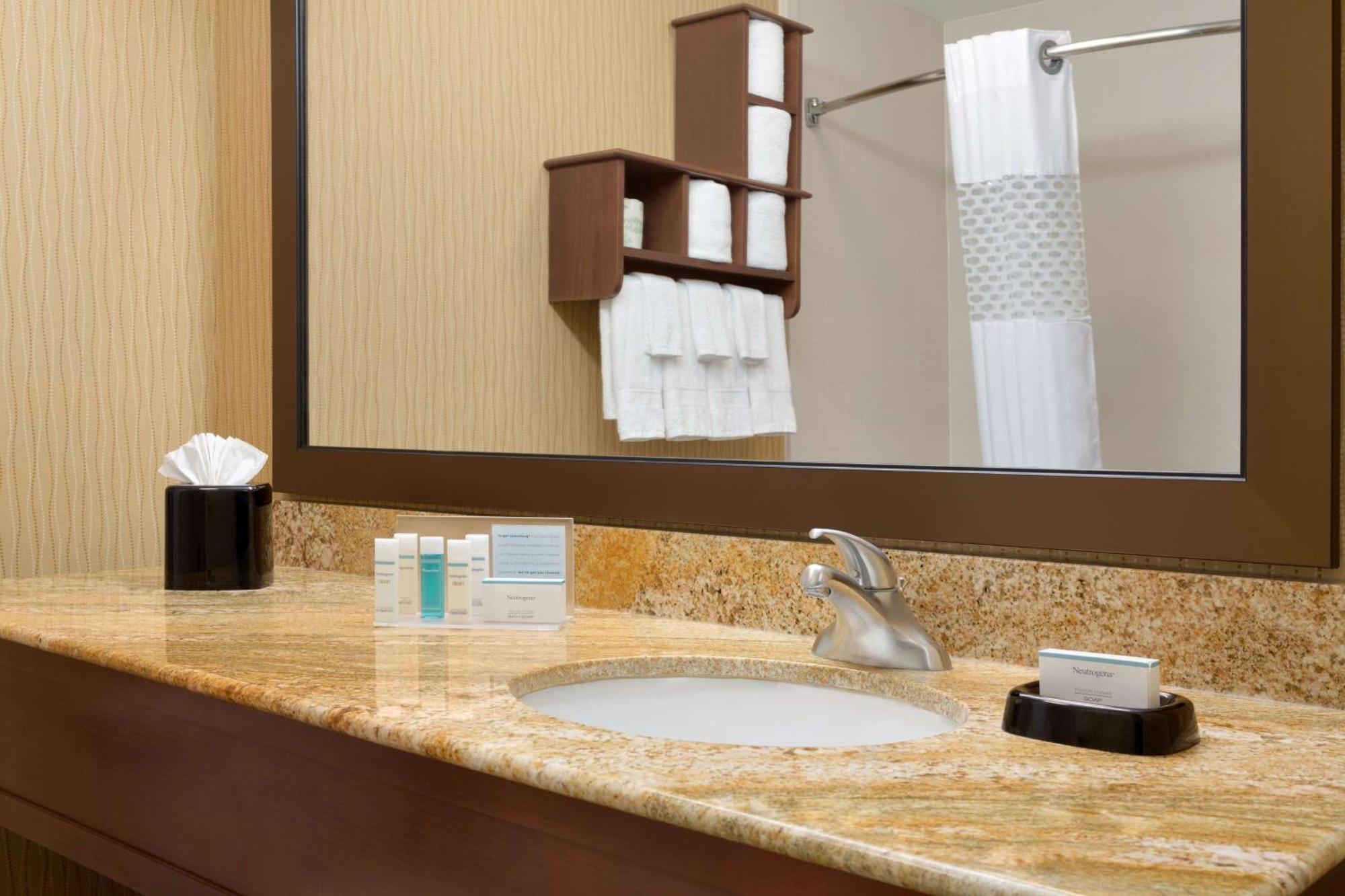 Hampton Worth Southwest Cityview 3*