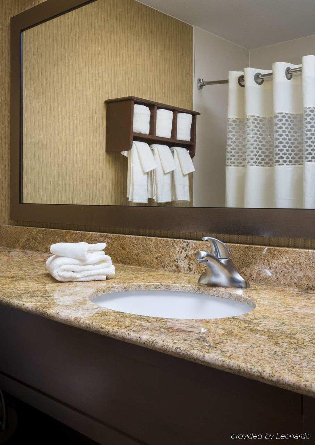 Hotel Hampton Worth Southwest Cityview 3*
