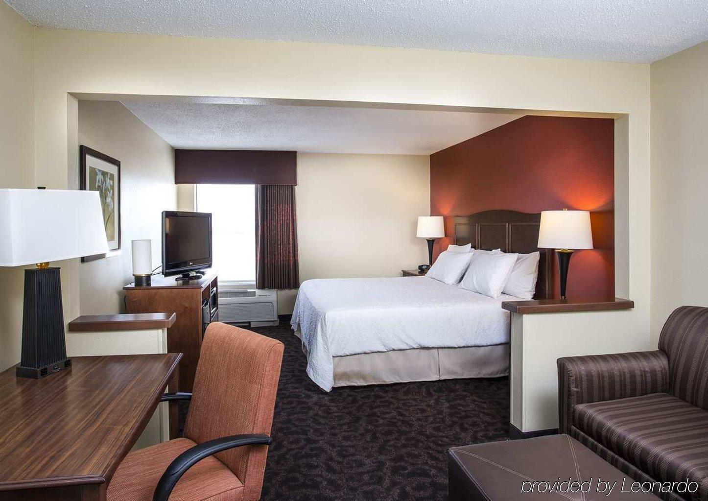 Hampton Worth Southwest Cityview Hotel 3*