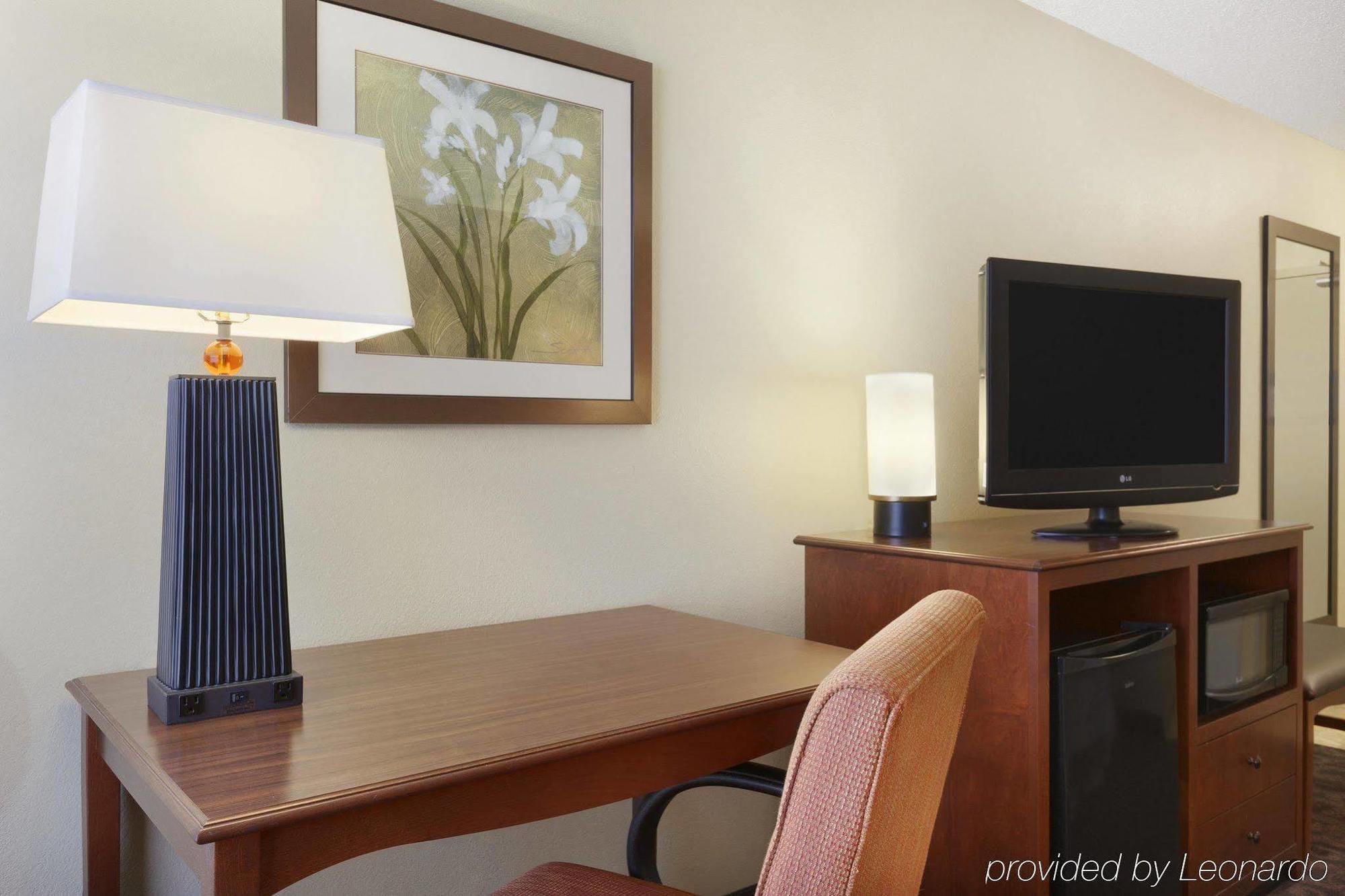 Hotel Hampton Worth Southwest Cityview 3*