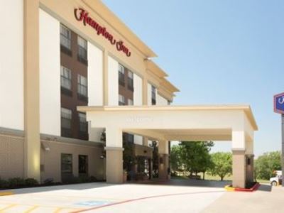 Hotel Hampton Worth Southwest Cityview