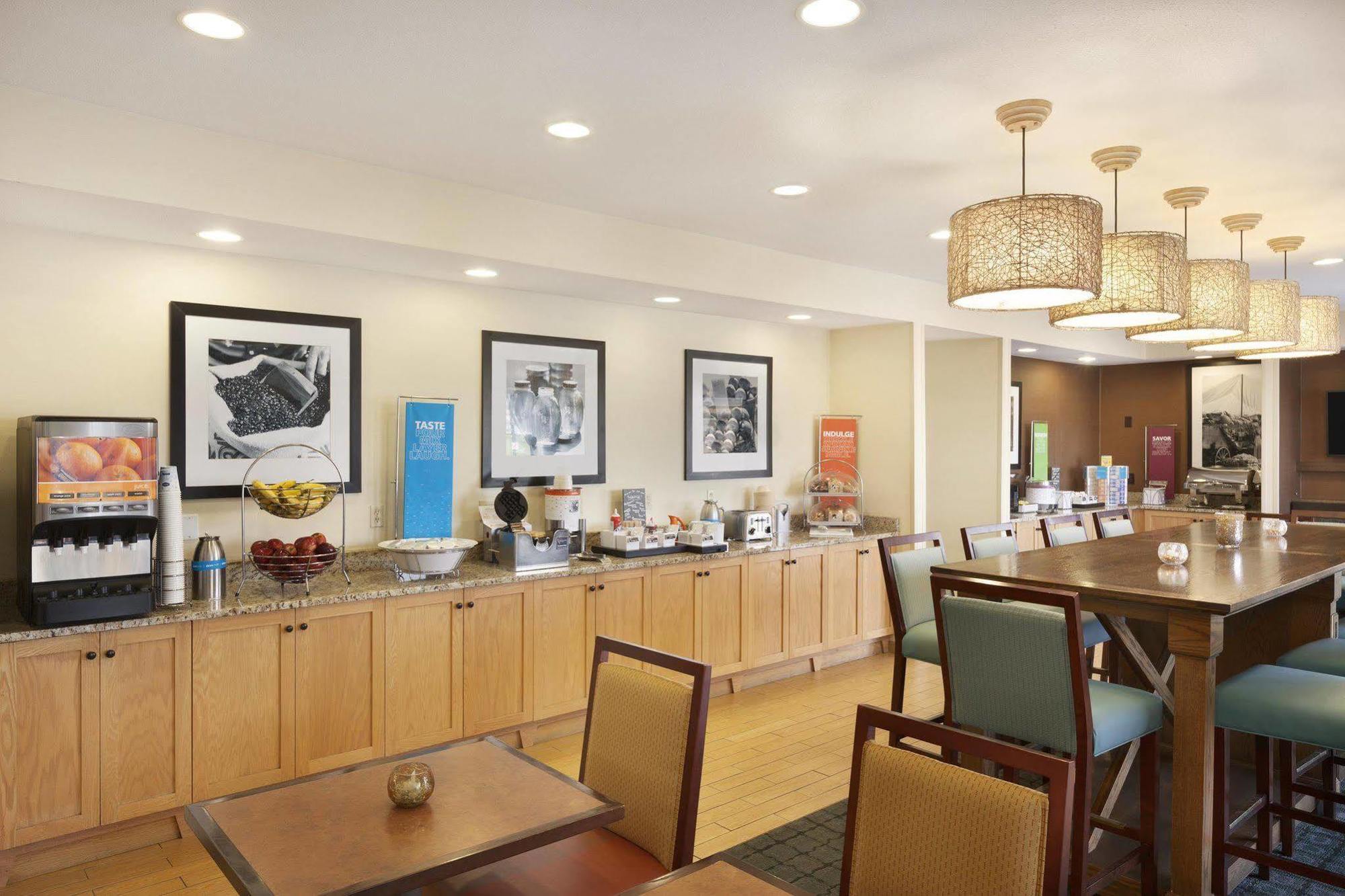 Hotel Hampton Worth Southwest Cityview